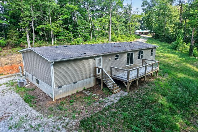 67 Medical Cir, Spencer, TN 38585