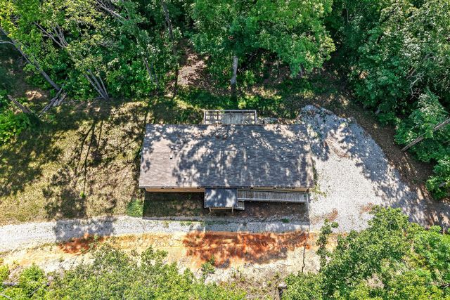 67 Medical Cir, Spencer, TN 38585
