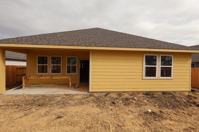 698 Daniels Lake Lane, Dayton, TX 77535