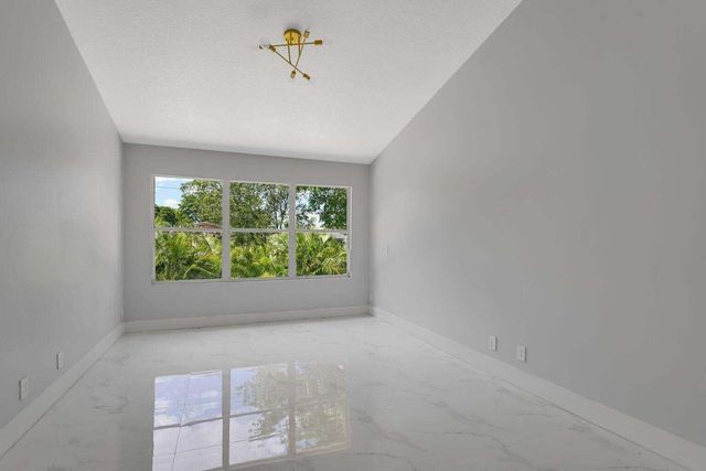 3740 Wilderness Way, Coral Springs, FL 33065