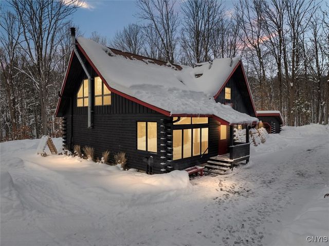 3595 Military Road, Norway, NY 13416