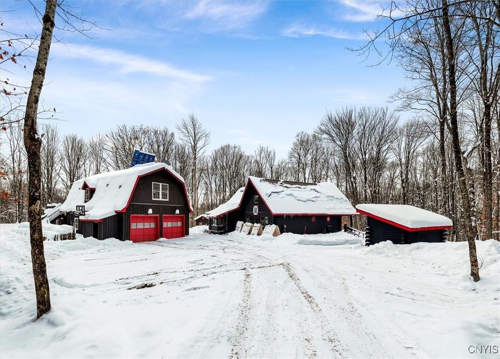 3595 Military Road, Norway, NY 13416