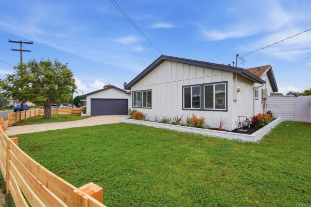 3296 Via Bartolo, San Diego, CA 92111