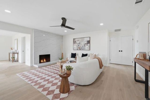 3296 Via Bartolo, San Diego, CA 92111