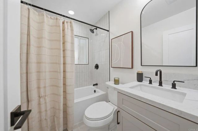 3296 Via Bartolo, San Diego, CA 92111