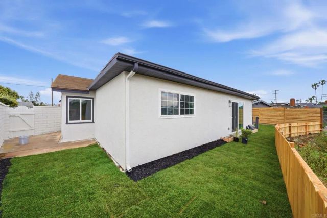 3296 Via Bartolo, San Diego, CA 92111