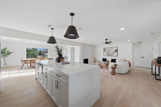 3296 Via Bartolo, San Diego, CA 92111