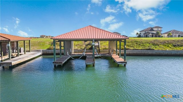 92 Chardonnay Way, Port O'connor, TX 77979