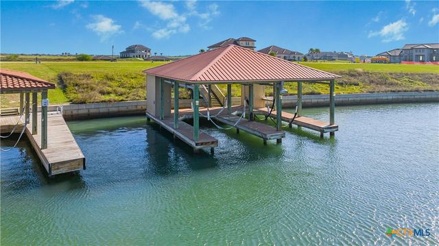 92 Chardonnay Way, Port O'connor, TX 77979