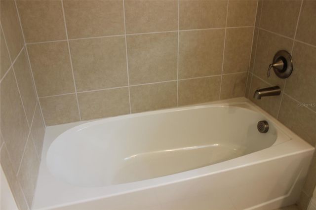 5826 LONG SHORE LOOP, Sarasota, FL 34238