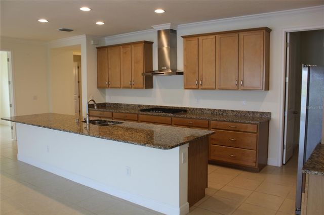 5826 LONG SHORE LOOP, Sarasota, FL 34238