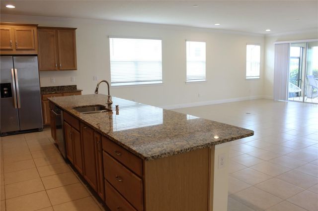 5826 LONG SHORE LOOP, Sarasota, FL 34238