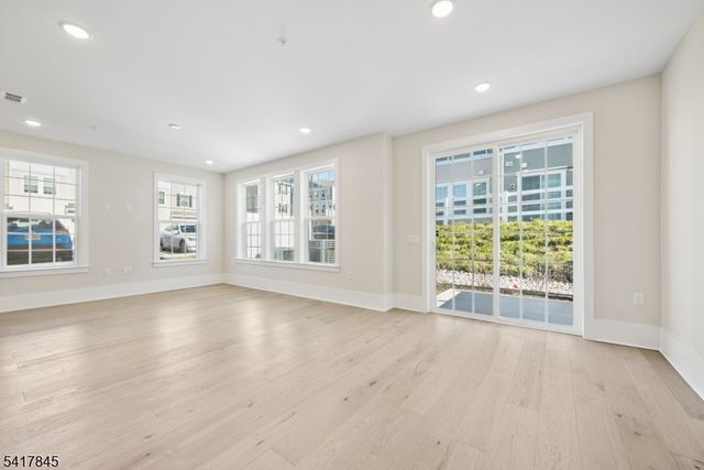 102 IRIS COURT, Warren Twp., NJ 07059