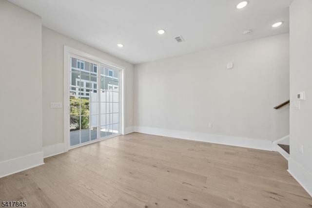 102 IRIS COURT, Warren Twp., NJ 07059