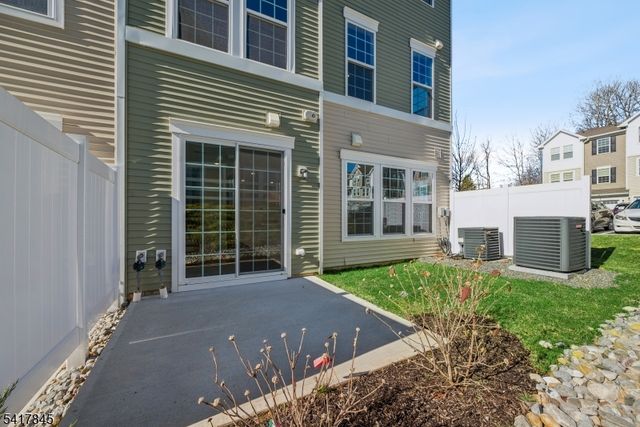 102 IRIS COURT, Warren Twp., NJ 07059