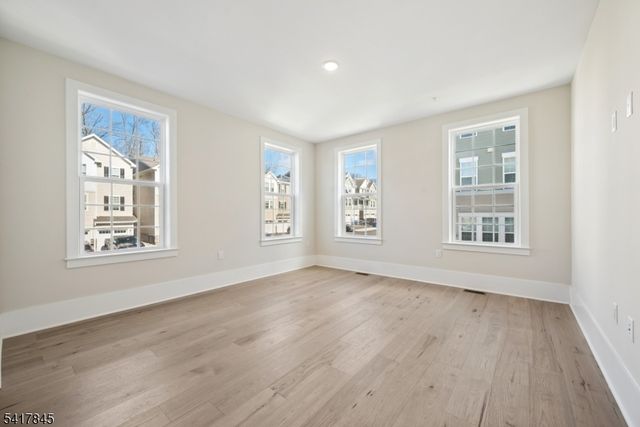 102 IRIS COURT, Warren Twp., NJ 07059