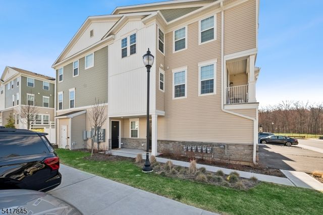 102 IRIS COURT, Warren Twp., NJ 07059