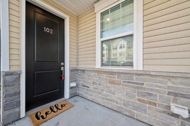 102 IRIS COURT, Warren Twp., NJ 07059