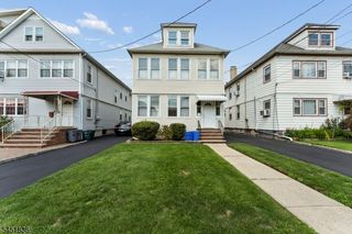 537 Maple Ave, Elizabeth City, NJ 07202