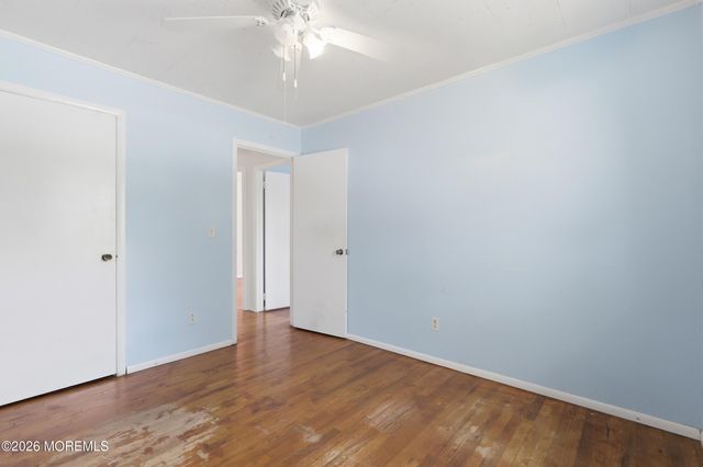 14 Woodridge Avenue, Toms River, NJ 08755
