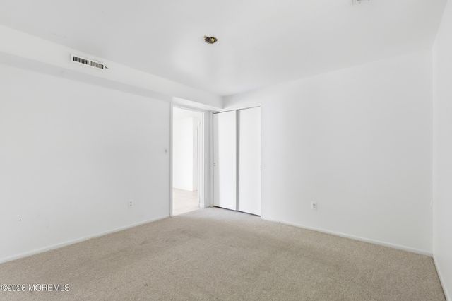 14 Woodridge Avenue, Toms River, NJ 08755