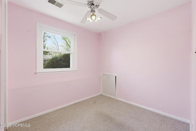 14 Woodridge Avenue, Toms River, NJ 08755