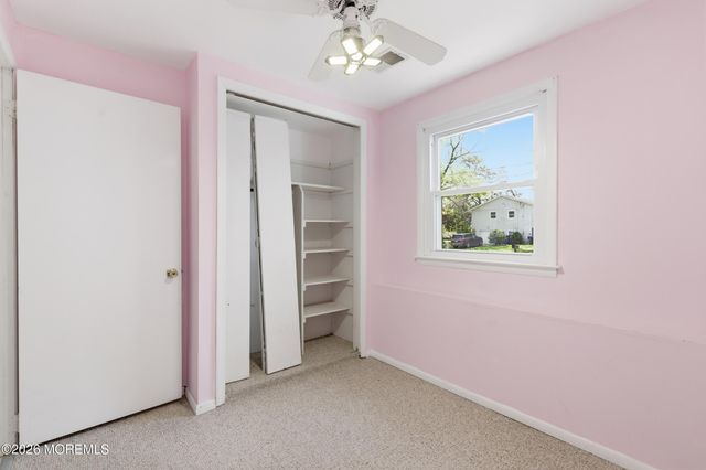 14 Woodridge Avenue, Toms River, NJ 08755