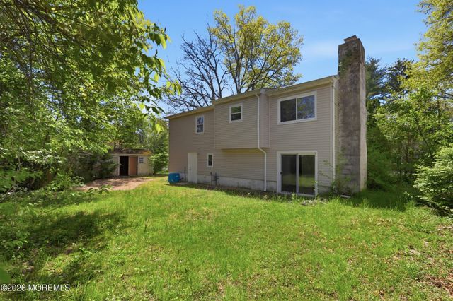 14 Woodridge Avenue, Toms River, NJ 08755