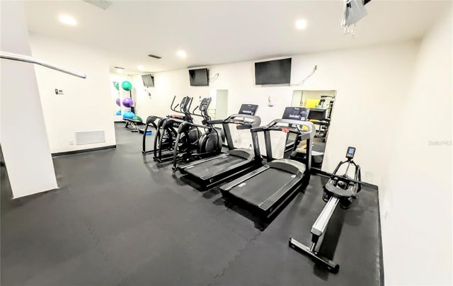 4822 OCEAN BOULEVARD 5F, Sarasota, FL 34242