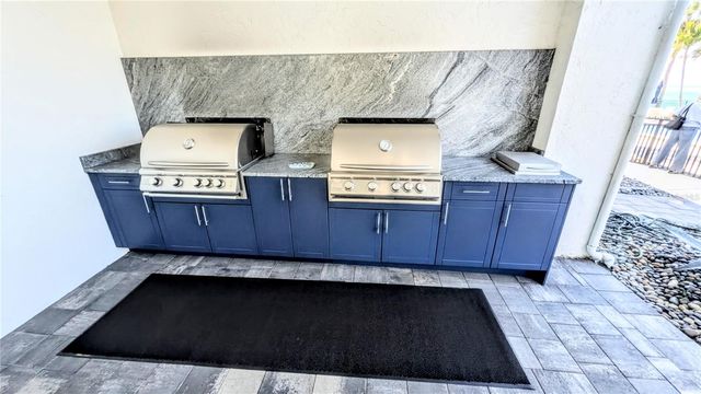 4822 OCEAN BOULEVARD 5F, Sarasota, FL 34242