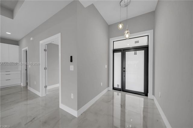 2507 39th ST SW, Lehigh Acres, FL 33976