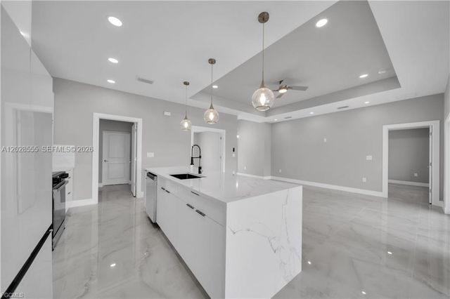 2507 39th ST SW, Lehigh Acres, FL 33976
