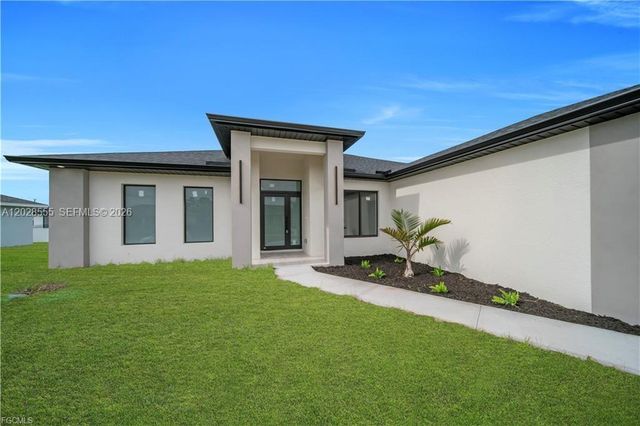 2507 39th ST SW, Lehigh Acres, FL 33976
