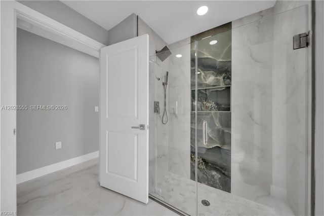 2507 39th ST SW, Lehigh Acres, FL 33976
