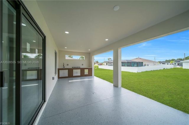 2507 39th ST SW, Lehigh Acres, FL 33976