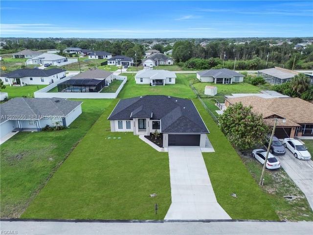 2507 39th ST SW, Lehigh Acres, FL 33976