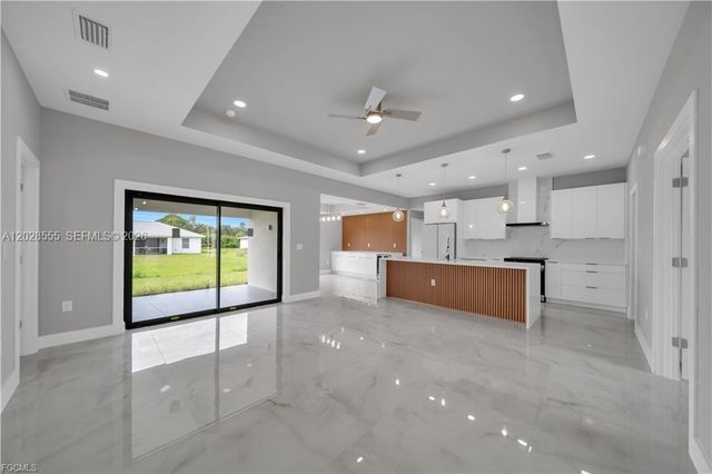 2507 39th ST SW, Lehigh Acres, FL 33976