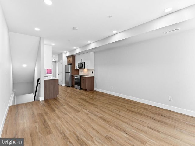 861 N 15TH ST, Philadelphia, PA 19130