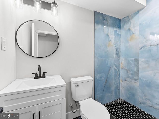 861 N 15TH ST, Philadelphia, PA 19130