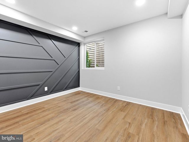 861 N 15TH ST, Philadelphia, PA 19130