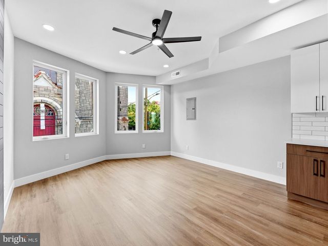 861 N 15TH ST, Philadelphia, PA 19130