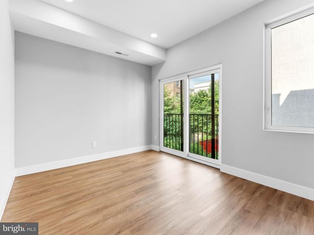861 N 15TH ST, Philadelphia, PA 19130