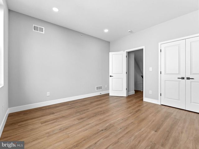 861 N 15TH ST, Philadelphia, PA 19130