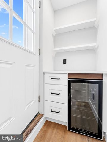 861 N 15TH ST, Philadelphia, PA 19130
