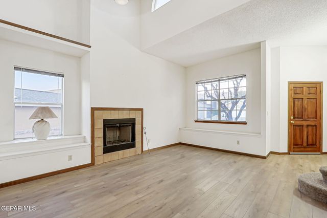 929 Totonaca Lane, El Paso, TX 79912