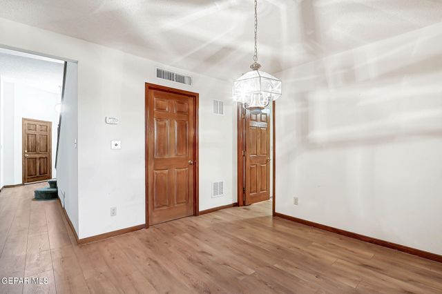 929 Totonaca Lane, El Paso, TX 79912