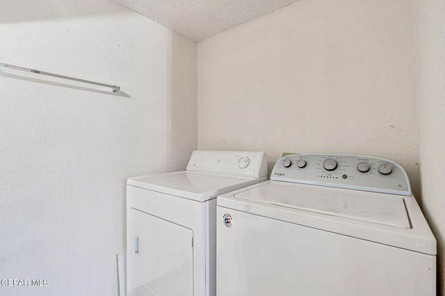 929 Totonaca Lane, El Paso, TX 79912