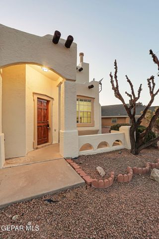 929 Totonaca Lane, El Paso, TX 79912