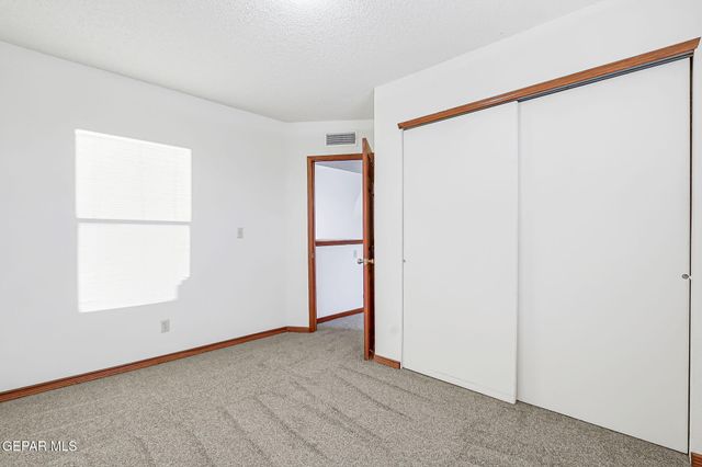 929 Totonaca Lane, El Paso, TX 79912