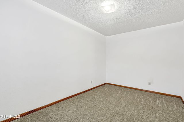 929 Totonaca Lane, El Paso, TX 79912